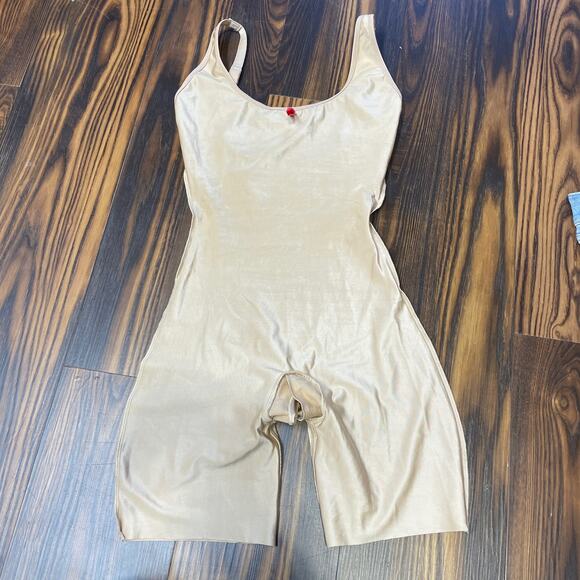 SPANX Thinstincts Open-Bust Mid-Thigh Bodysuit Soft Nude Size S - Picture 6 of 9